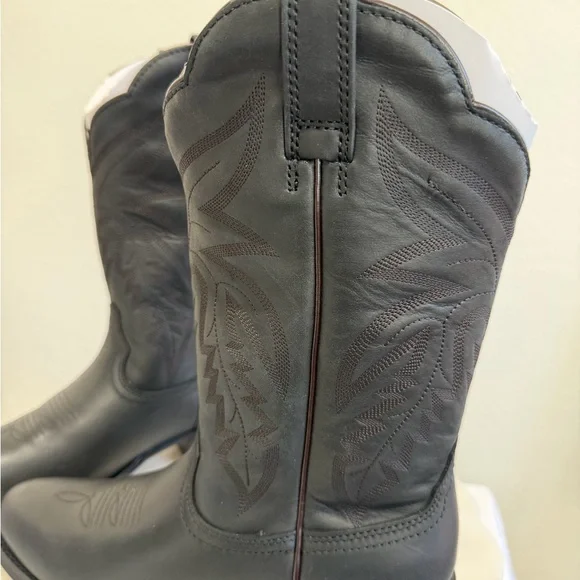 Shyanne Black Leather Western Heeled Boots NIB Size 9M - Picture 11 of 14